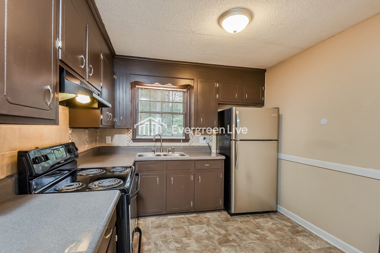 805 Seton Rd - Photo 4 of 8