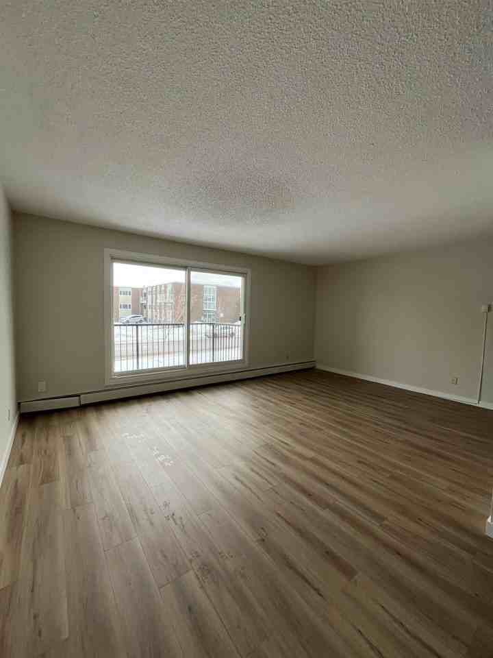 Parklane Gardens - Photo 6 of 22