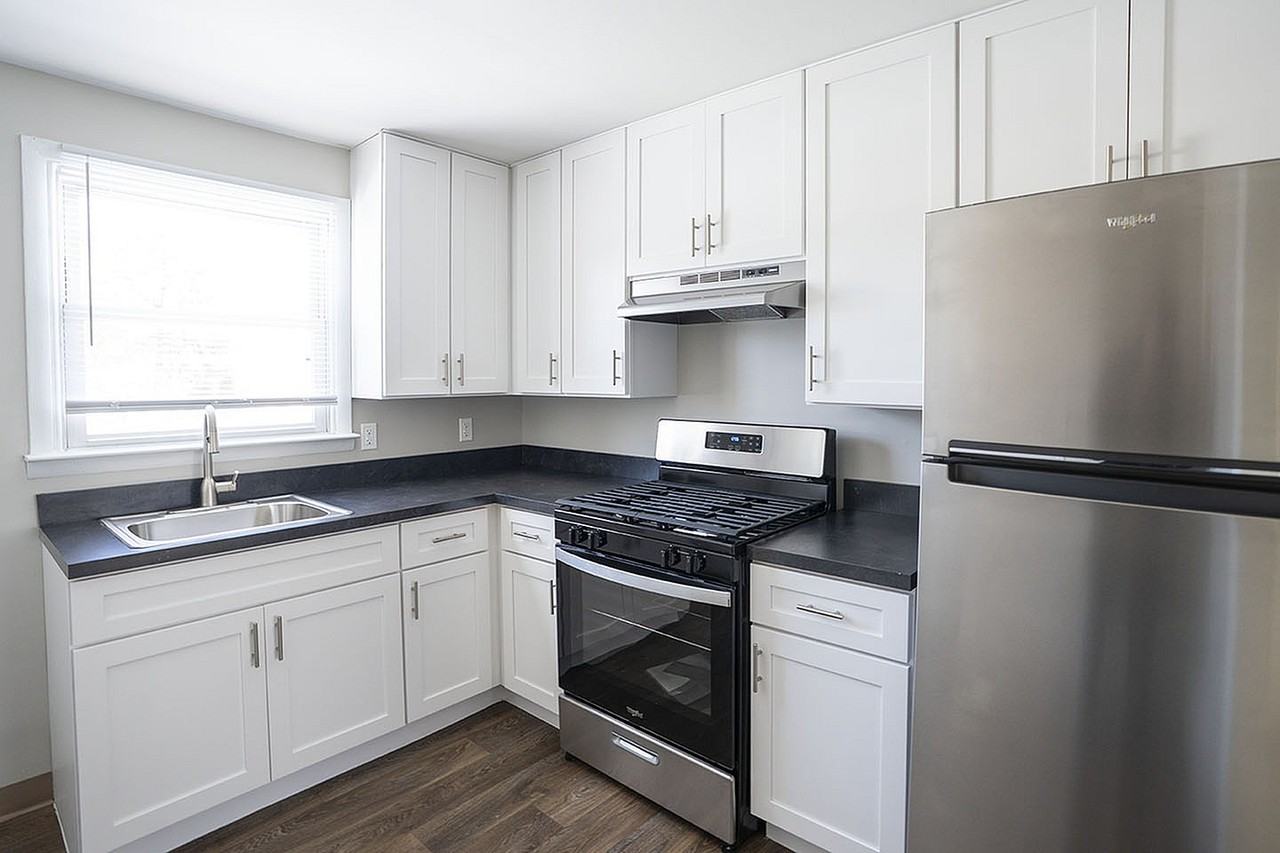 Larkwood Place - Photo 2 of 26