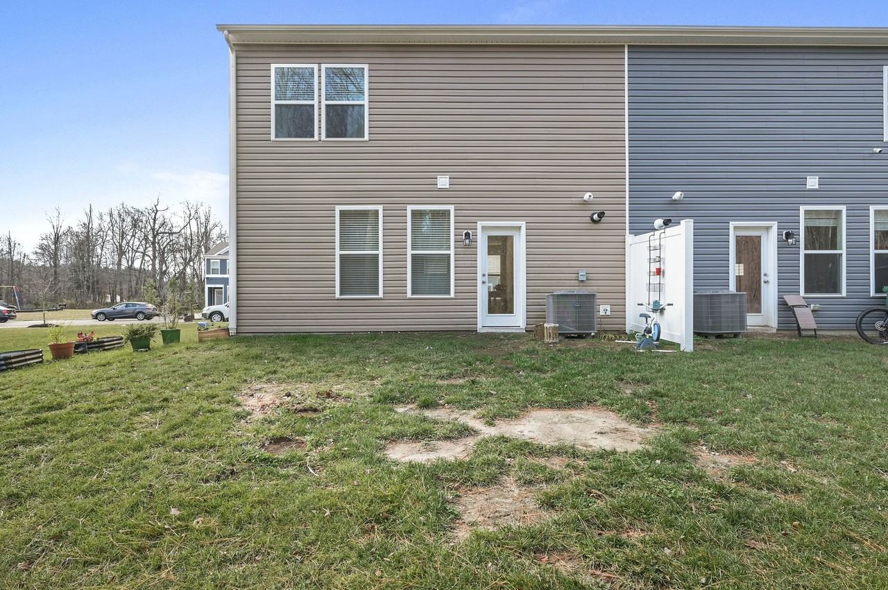 193 Currant Cir #1 - Photo 2 of 26