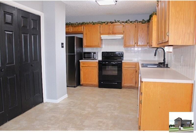 501 Courtney Ln - Photo 7 of 27