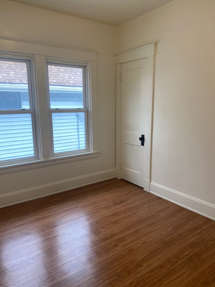 1629 Grantwood Ave #2 - Photo 6 of 16