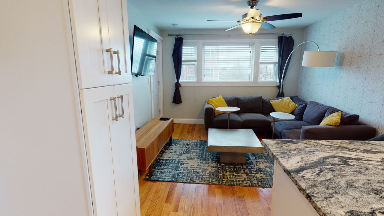 951 Saratoga St #3 - Photo 4 of 6