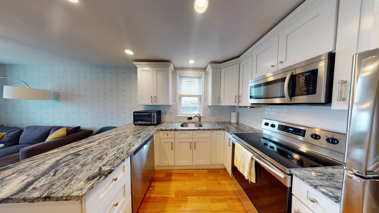 951 Saratoga St #3 - Photo 6 of 6