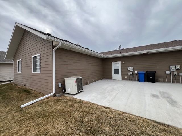 3436 Kyle St #B - Photo 2 of 23