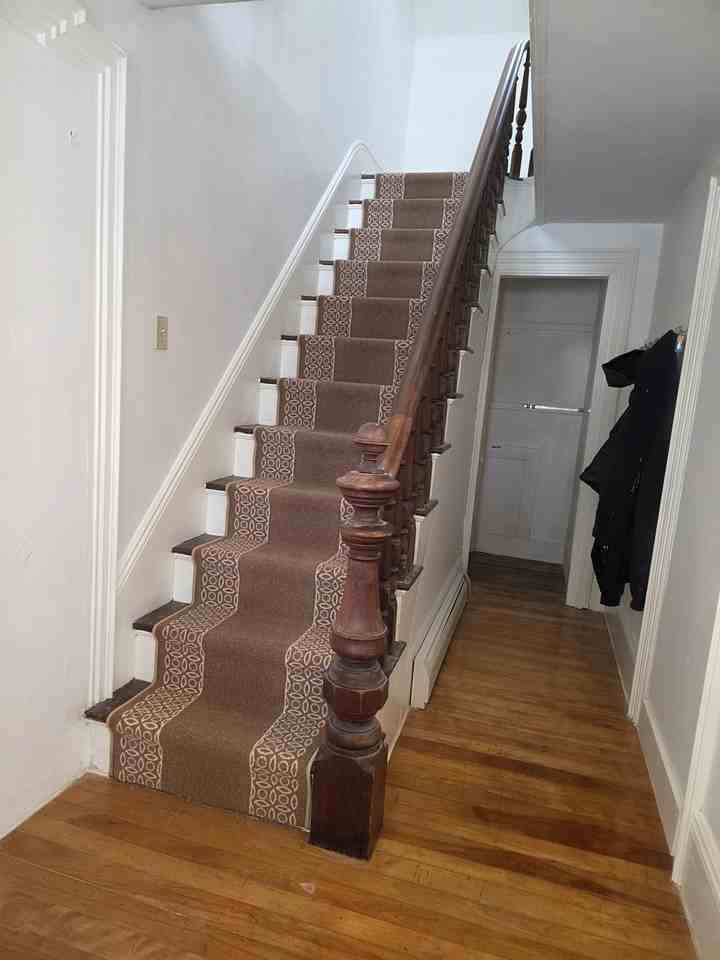 21 Cleaves St #2 - Photo 4 of 12