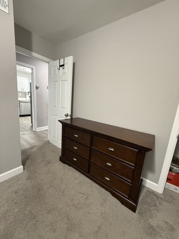 612 New Jersey Ave #MAIN - Photo 7 of 11