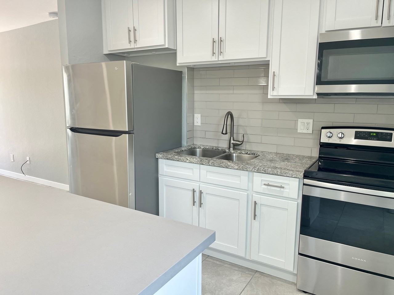 3208 N 37th St #1 - Photo 5 of 32