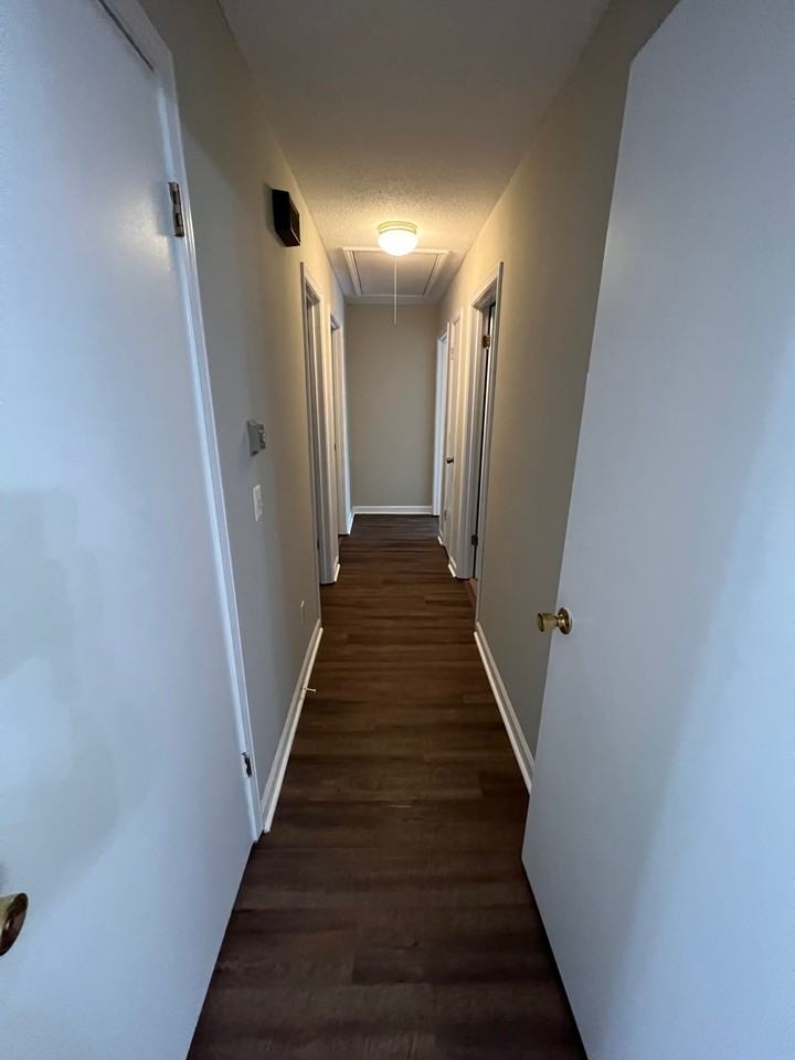 212 Henderson St #NA - Photo 7 of 18