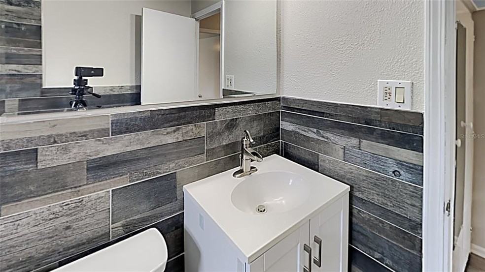 120 S Hull Ave #NA - Photo 4 of 7