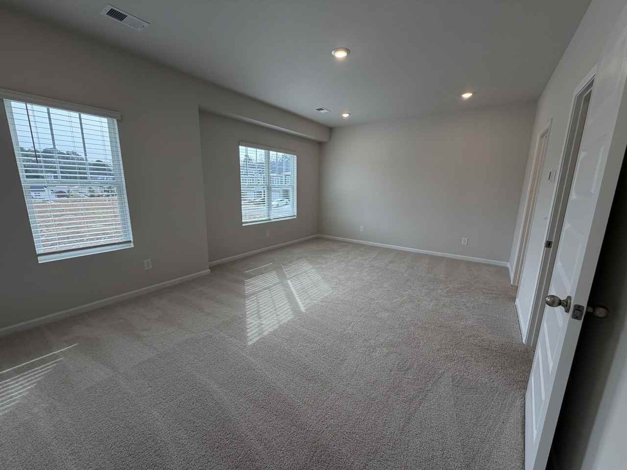 2529 Ruby Dixon Crossing Dr #2529 - Photo 7 of 15