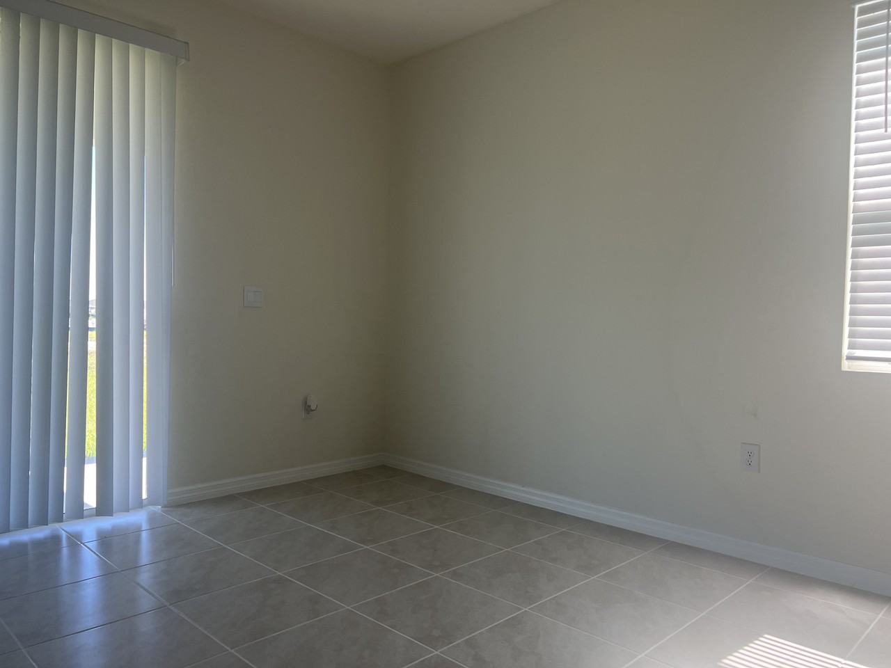 1375 Isleta Loop #NA - Photo 5 of 50