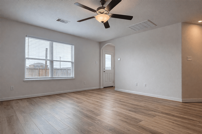 2209 Nautica Terrace Dr #NA - Photo 6 of 19