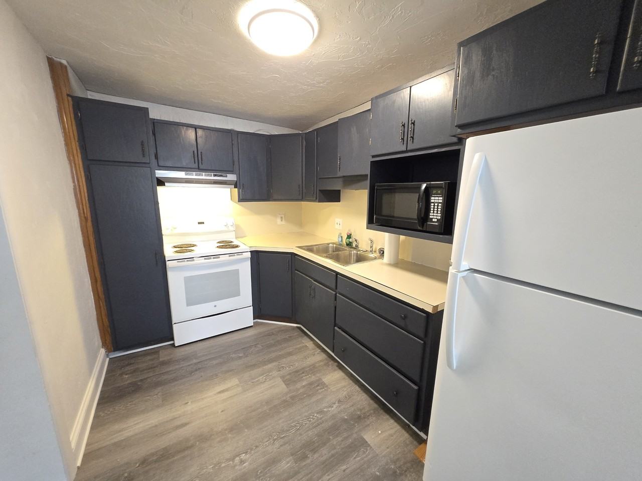 1370 Seven Valleys Rd #1 - Photo 4 of 13