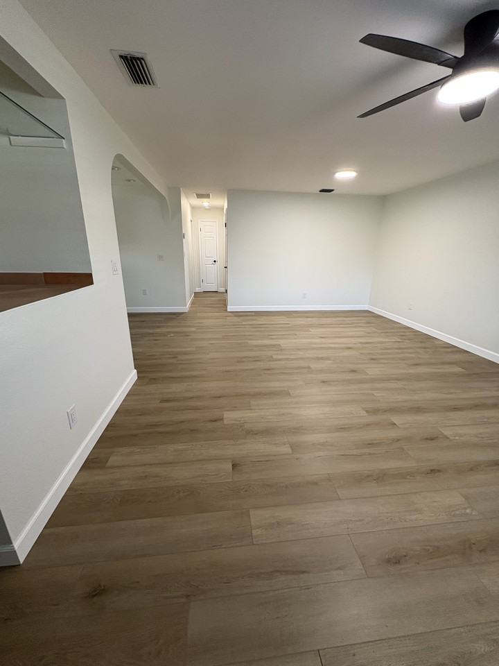 3004 St John Dr #3004 - Photo 7 of 14