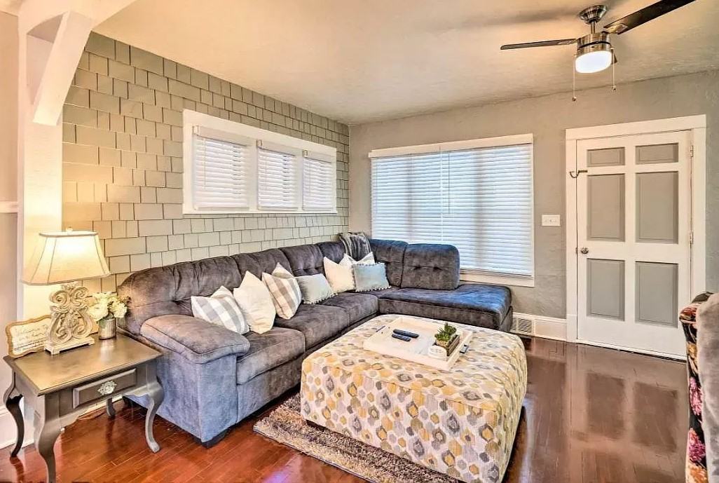 325 W Spring St #NA - Photo 3 of 20