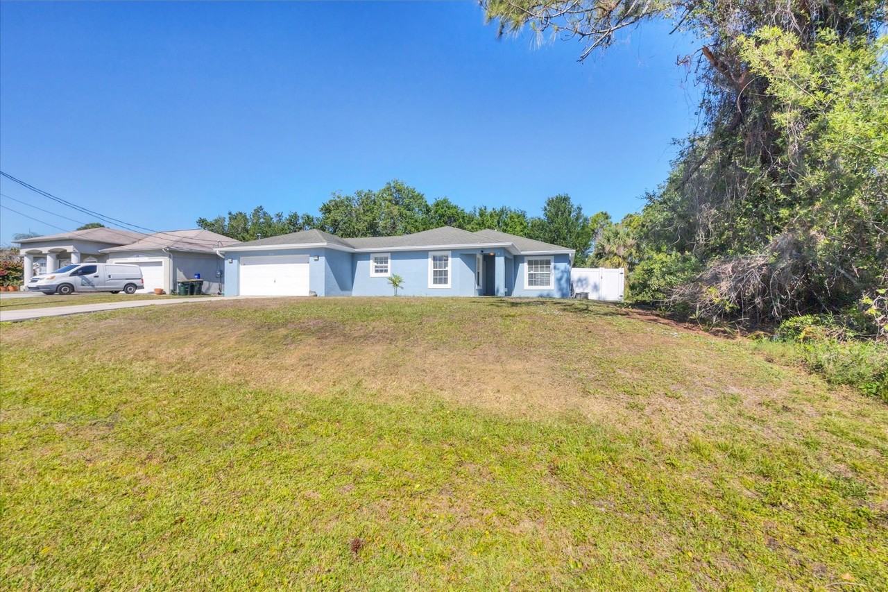 2821 Embassy Rd #NA - Photo 3 of 27