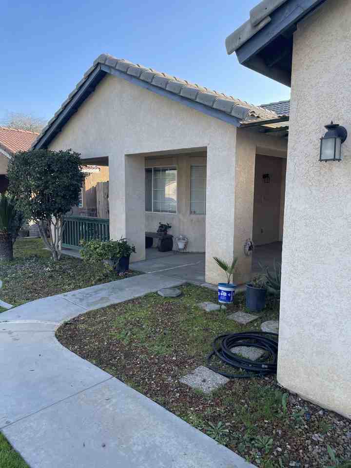 4623 Kaytlain Ave #NA - Photo 4 of 7