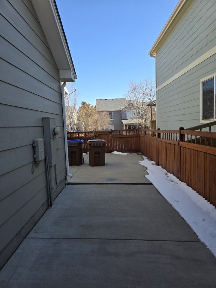 128 N Prairie Falcon Pkwy #NA - Photo 2 of 20