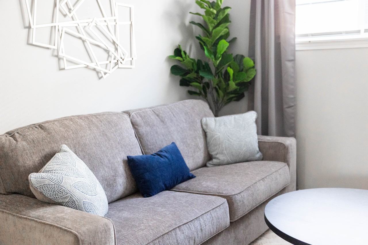 923 Fremont St - Photo 5 of 47