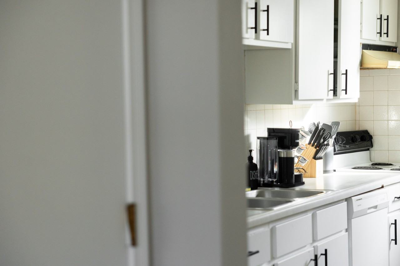 923 Fremont St - Photo 6 of 47