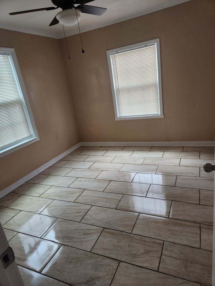 5338 Mcclelland Dr #1 - Photo 2 of 6