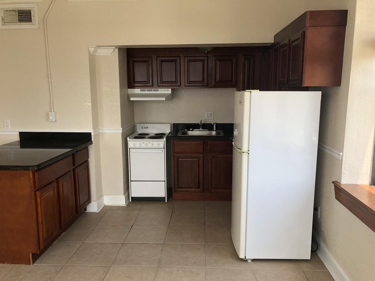 311 West Ashley Street1501 #1 - Photo 6 of 13