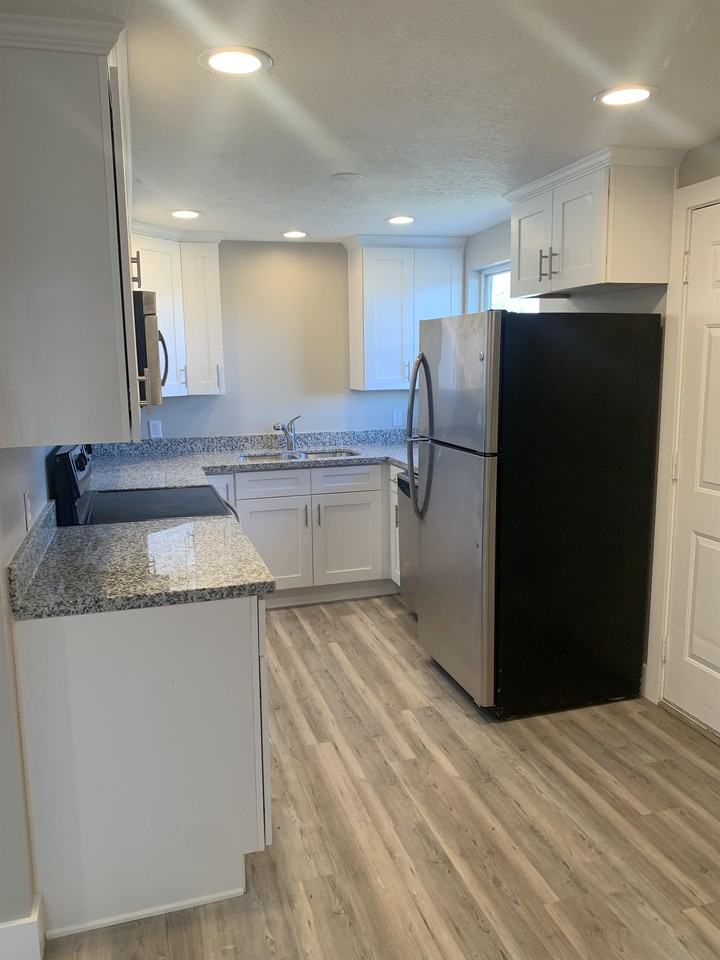 3498 W Valley Heights Dr #1 - Photo 6 of 30