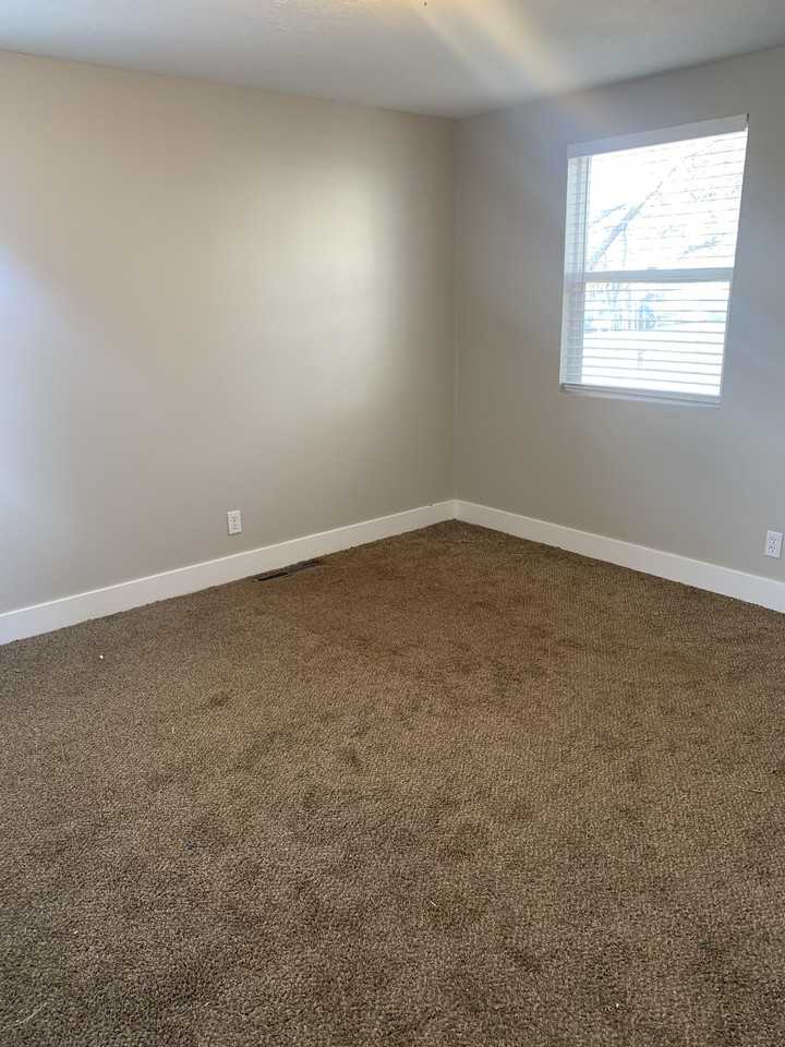 3498 W Valley Heights Dr #1 - Photo 7 of 30