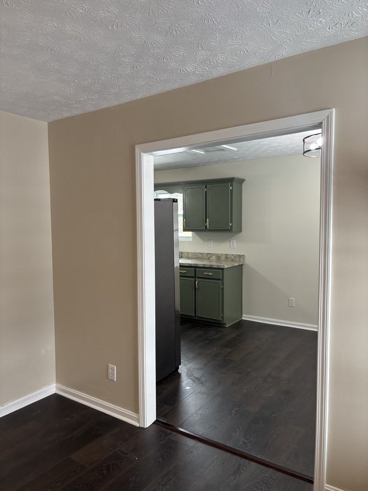 203 Cypress St #NA - Photo 3 of 11