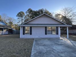 featured image of 1330 Forest Lake Dr #1