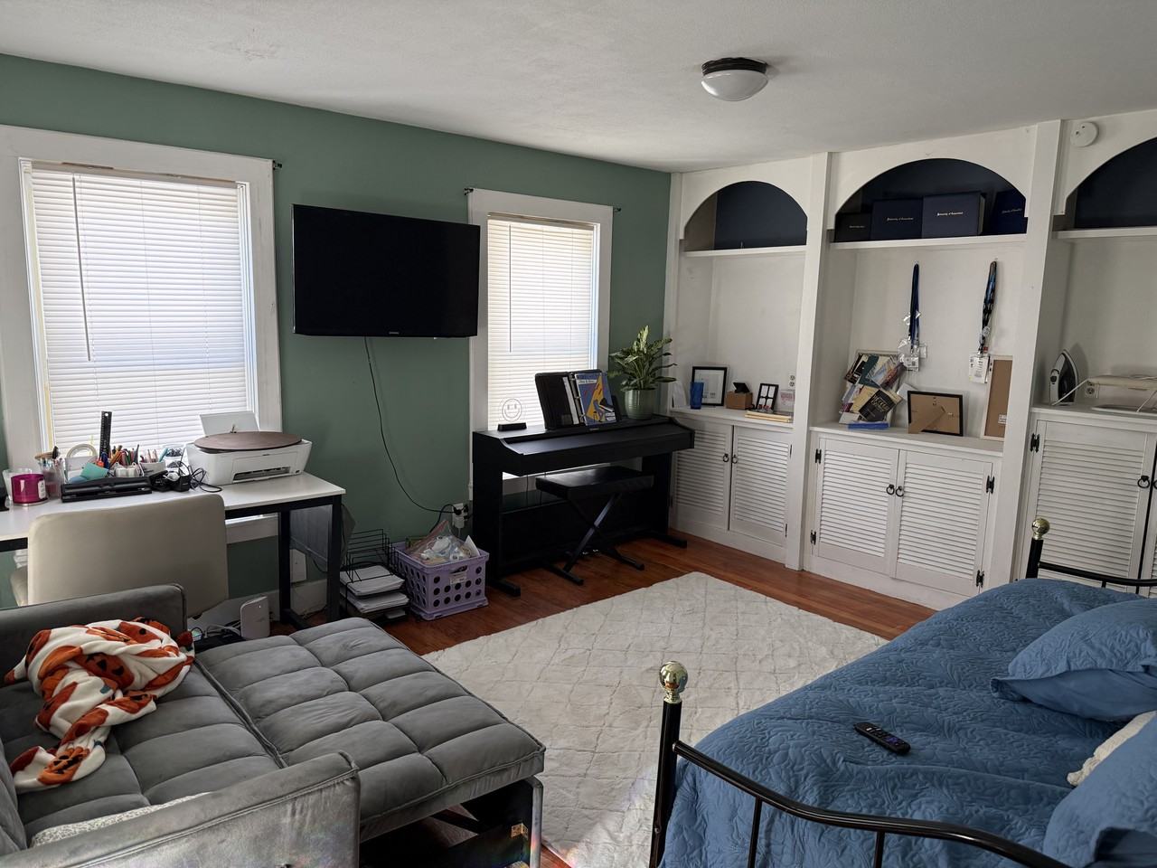 9 Raynes Ct #2VACANT - Photo 2 of 13