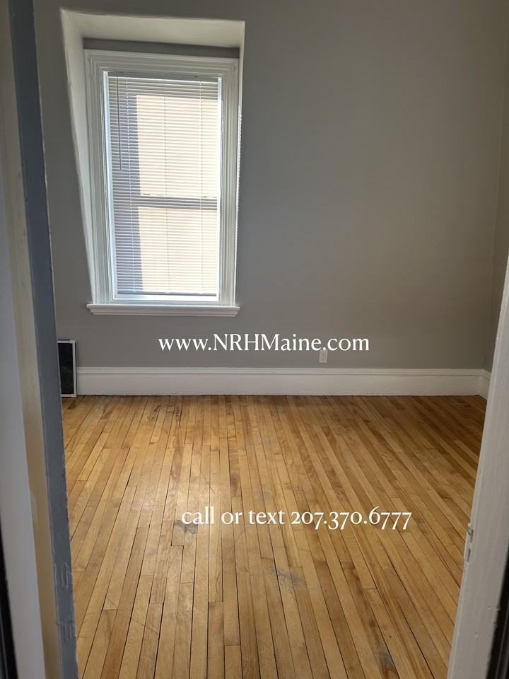 18 Laurel Ave #5 - Photo 4 of 8