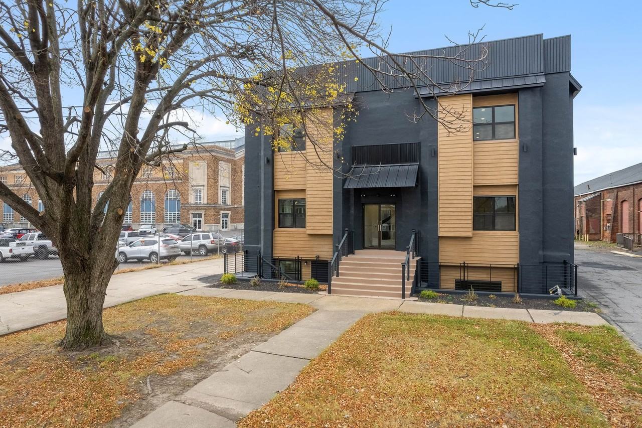 300 Market St - Photo 5 of 9