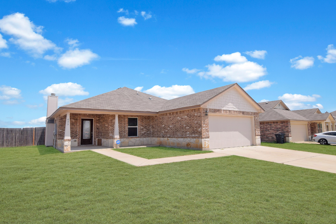 603 W Vega Ln #NA - Photo 3 of 19