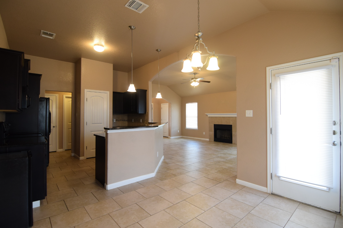 603 W Vega Ln #NA - Photo 6 of 19