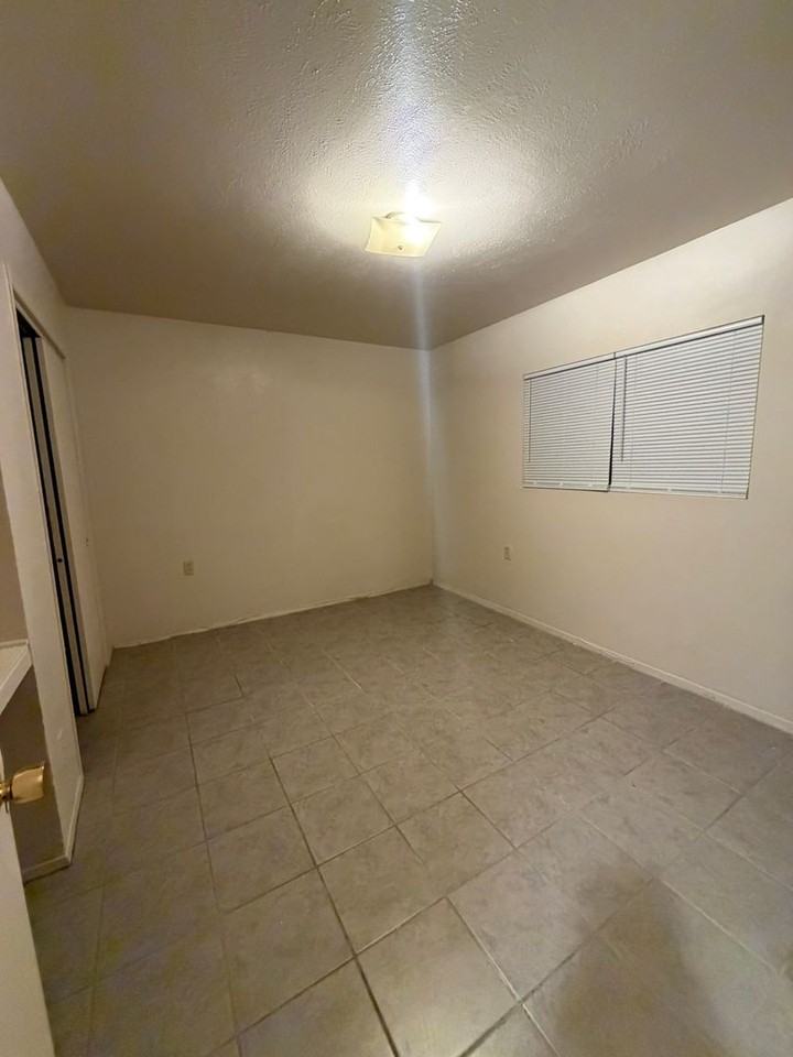 Bel Air Apartments - Photo 5 of 20