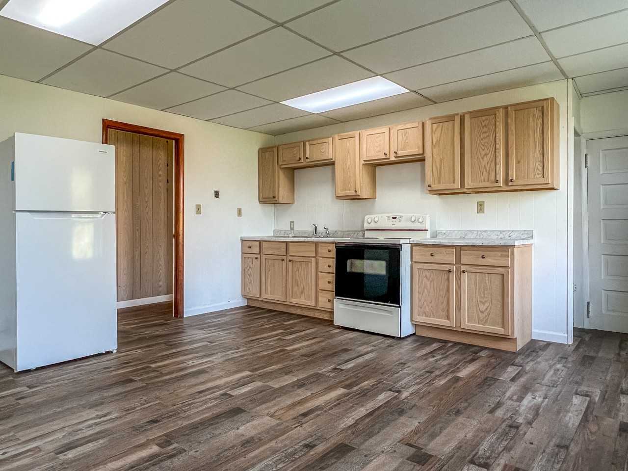 104 Simpson Ave #2 - Photo 3 of 8