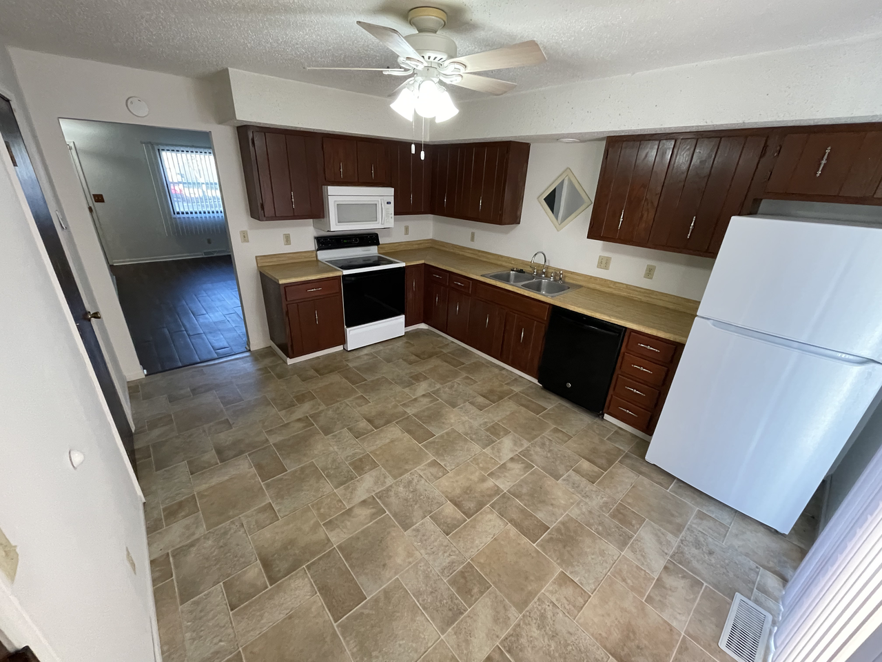 112 Mesa Road #1 - Photo 3 of 11