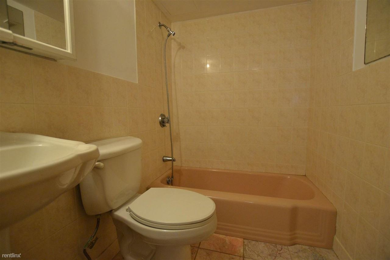 11 Commonwealth Ct #6 - Photo 6 of 8