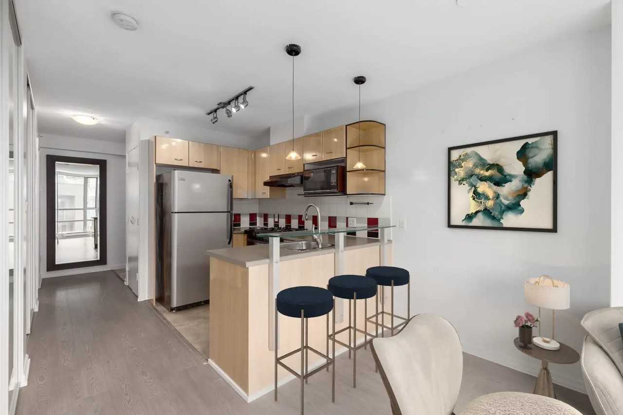 501 Pacific St - Photo 4 of 17