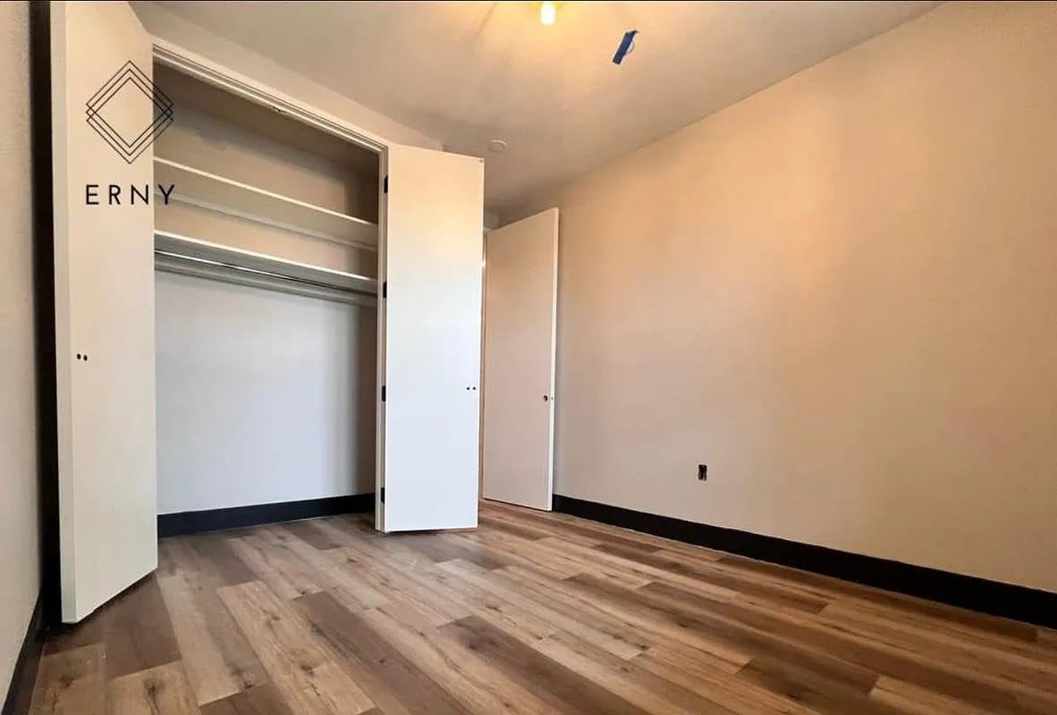 53 East 51st Street #1 - Photo 6 of 7