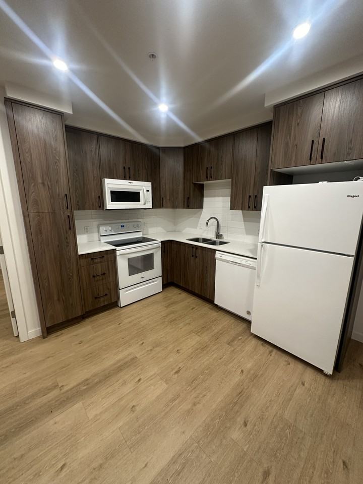 705 Station Avenue #607 - Photo 3 of 13