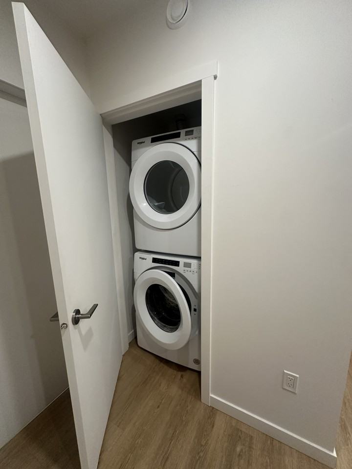 705 Station Avenue #607 - Photo 4 of 13