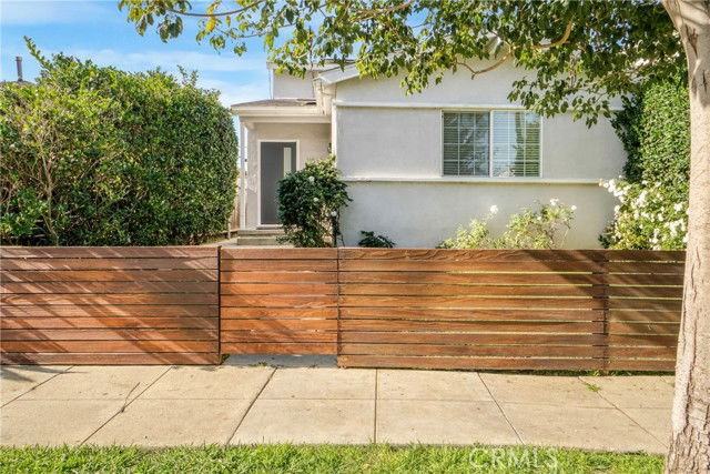 11535 Culver Blvd - Photo 2 of 8