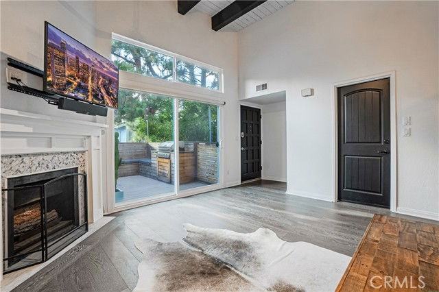 1906 Grant Ave #E - Photo 5 of 8