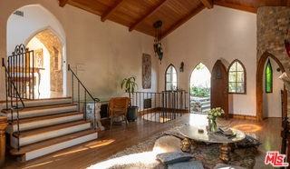 8978 Wonderland Park Ave - Photo 2 of 8