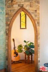 8978 Wonderland Park Ave - Photo 5 of 8