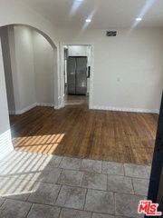 8536 Mcconnell Ave - Photo 2 of 8