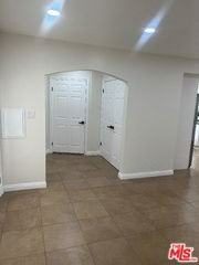 8536 Mcconnell Ave - Photo 4 of 8